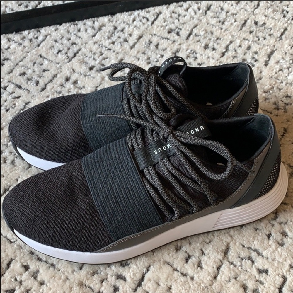 Under Armour tennis shoes